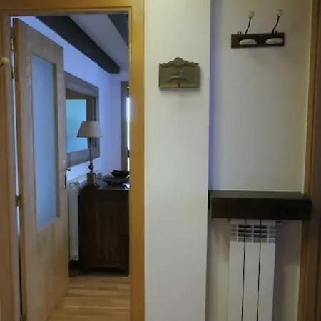 Piso Acogedor De Montana Con Terraza Escarrilla